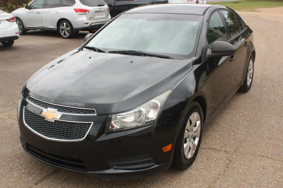 2014 Black Chevrolet Cruze LS (1G1PA5SH8E7) with an 1.8L L4 DOHC 16V FFV engine, 6-Speed Automatic transmission, located at 401 First NE, Bearden, AR, 71720, (870) 687-3414, 33.726528, -92.611519 - Photo #0