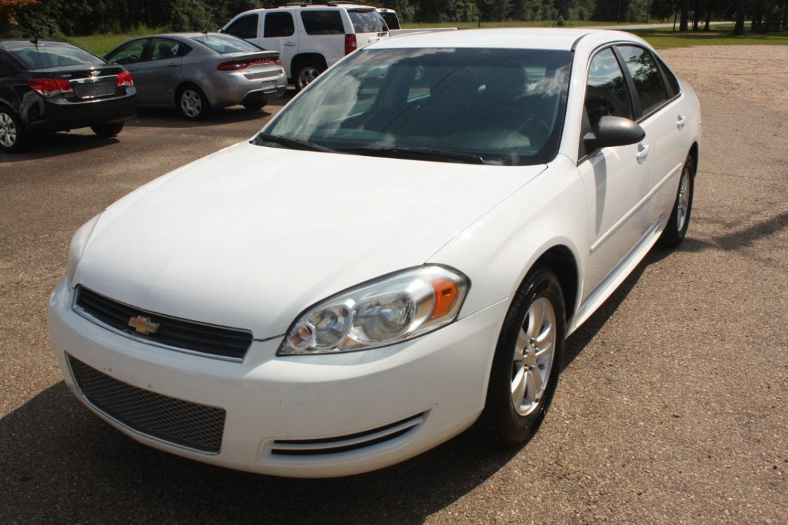 2013 White /black Chevrolet Impala LS (2G1WF5E33D1) with an 3.6L V6 DOHC 16V FFV engine, 6-Speed Automatic transmission, located at 401 First NE, Bearden, AR, 71720, (870) 687-3414, 33.726528, -92.611519 - Photo #0