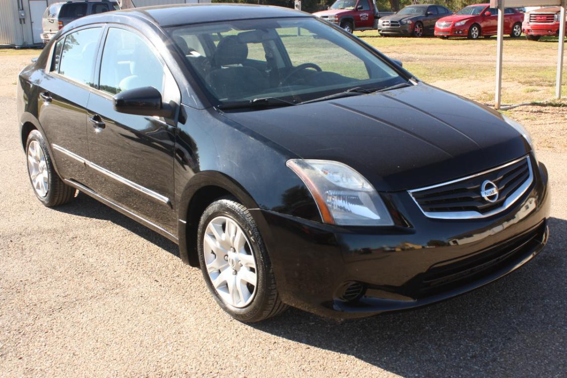 2011 Black /gray Nissan Sentra 2.0 (3N1AB6AP1BL) with an 2.0L L4 DOHC 16V engine, Continuously Variable Transmisson transmission, located at 401 First NE, Bearden, AR, 71720, (870) 687-3414, 33.726528, -92.611519 - Photo #1