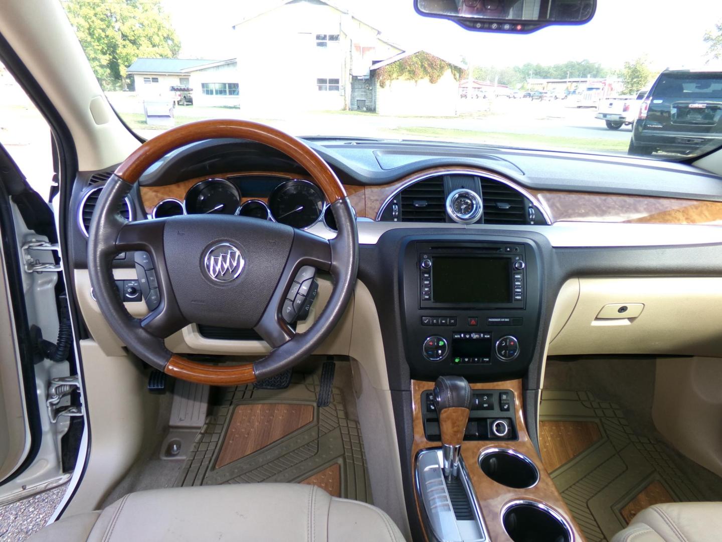 2012 White Diamond Pearl /Tan Buick Enclave Premium AWD (5GAKVDED1CJ) with an 3.6L V6 DOHC 24V engine, 6-Speed Automatic Overdrive transmission, located at 401 First NE, Bearden, AR, 71720, (870) 687-3414, 33.726528, -92.611519 - Photo#20