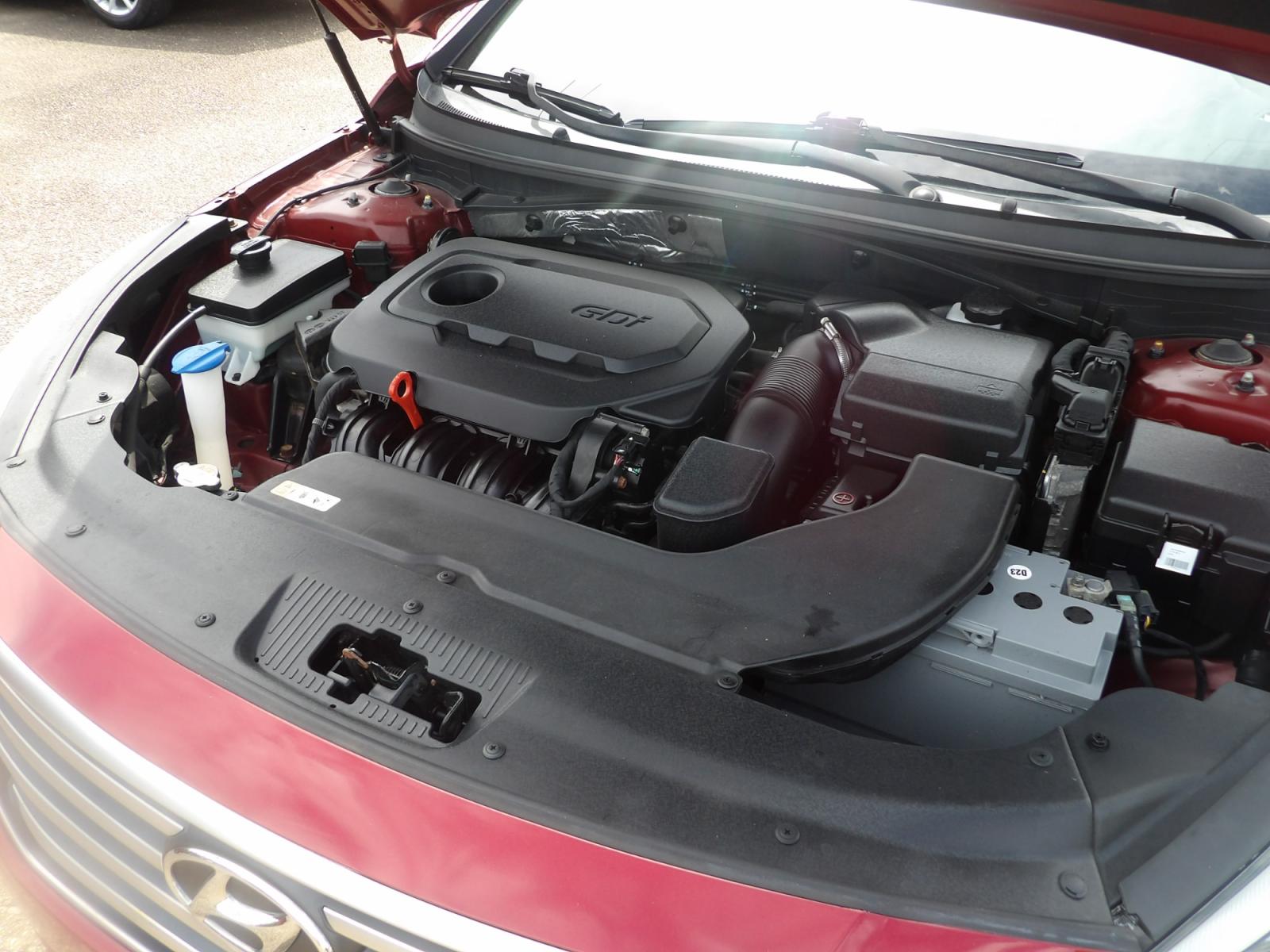 2014 Carmine Red Metallic /Black Nissan Sentra S 6MT (3N1AB7AP5EL) with an 1.8L L4 SFI DOHC 16V engine, 6-Speed Automatic transmission, located at 401 First NE, Bearden, AR, 71720, (870) 687-3414, 33.726528, -92.611519 - Photo #5