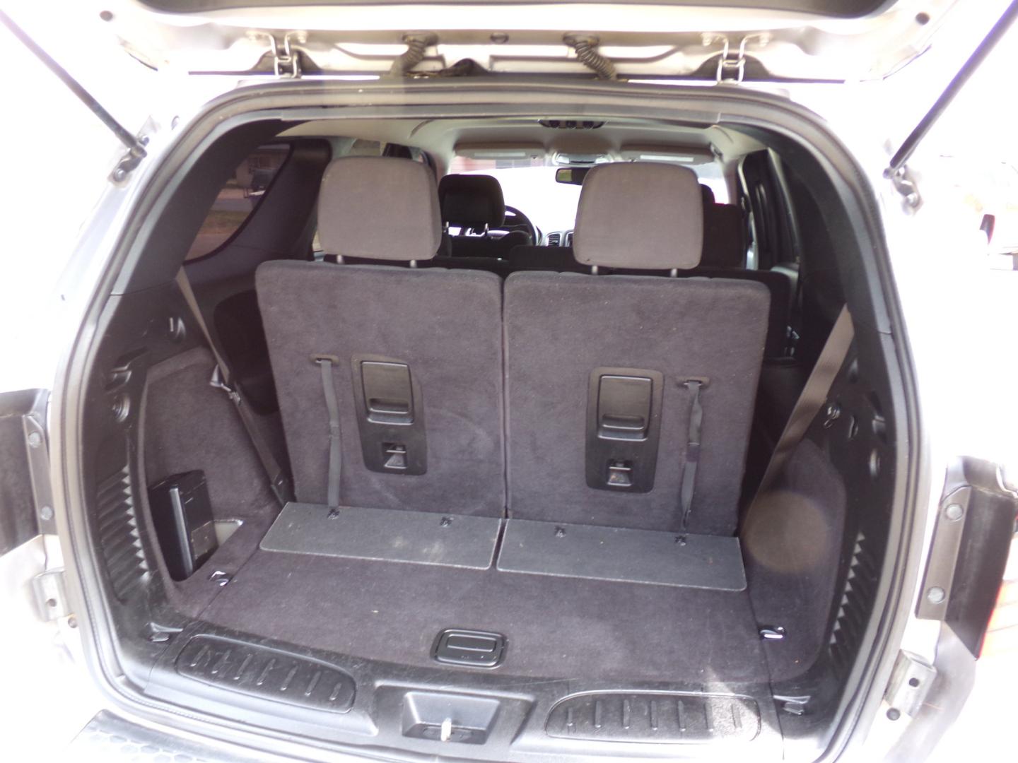2014 Billet Metallic /Black Dodge Durango SXT AWD (1C4RDJAG9EC) with an 3.6L V6 DOHC 24V engine, 8-Speed Automatic transmission, located at 400 First NW, Bearden, AR, 71720, (870) 687-3414, 0.000000, 0.000000- Photo#3