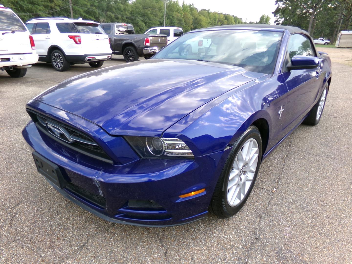 2014 Deep Impact Blue Metallic /Black Ford Mustang (1ZVBP8EM4E5) with an 3.7L V6 DOHC 24V engine, 6-speed automatic transmission, located at 400 First NW, Bearden, AR, 71720, (870) 687-3414, 0.000000, 0.000000- Photo#3