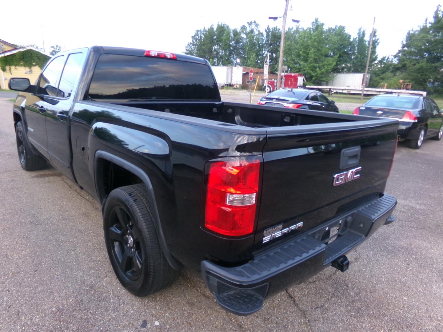 2015 Black /Gray GMC Sierra 1500 Base (1GTR1TECXFZ) with an 5.3L V8 engine, automatic transmission, located at 401 First NE, Bearden, AR, 71720, (870) 687-3414, 33.726528, -92.611519 - Photo#2