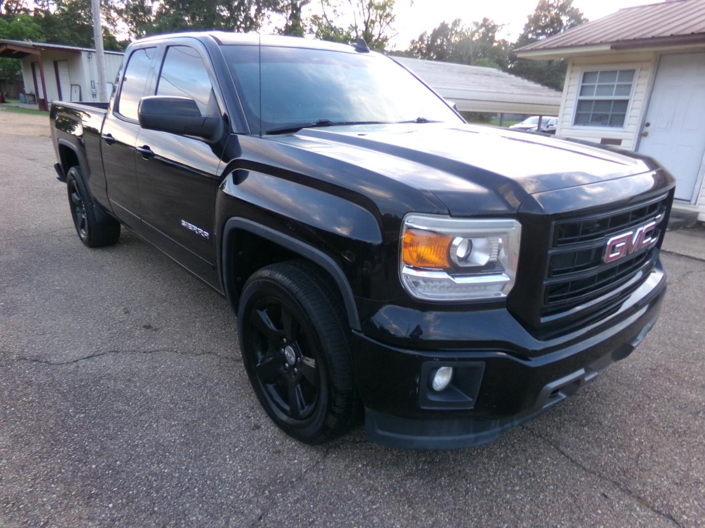 2015 Black /Gray GMC Sierra 1500 Base (1GTR1TECXFZ) with an 5.3L V8 engine, automatic transmission, located at 401 First NE, Bearden, AR, 71720, (870) 687-3414, 33.726528, -92.611519 - Photo#20