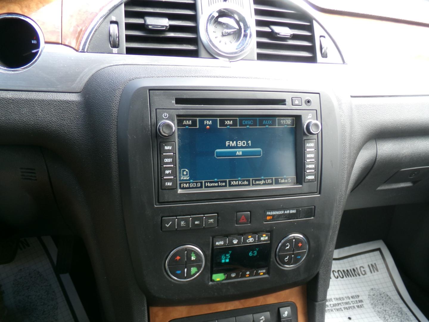 2012 Switchblade Silver /Brown Buick Enclave CXL (5GAKRCED1CJ) with an 3.6L engine, automatic transmission, located at 401 First NE, Bearden, AR, 71720, (870) 687-3414, 33.726528, -92.611519 - Photo#11