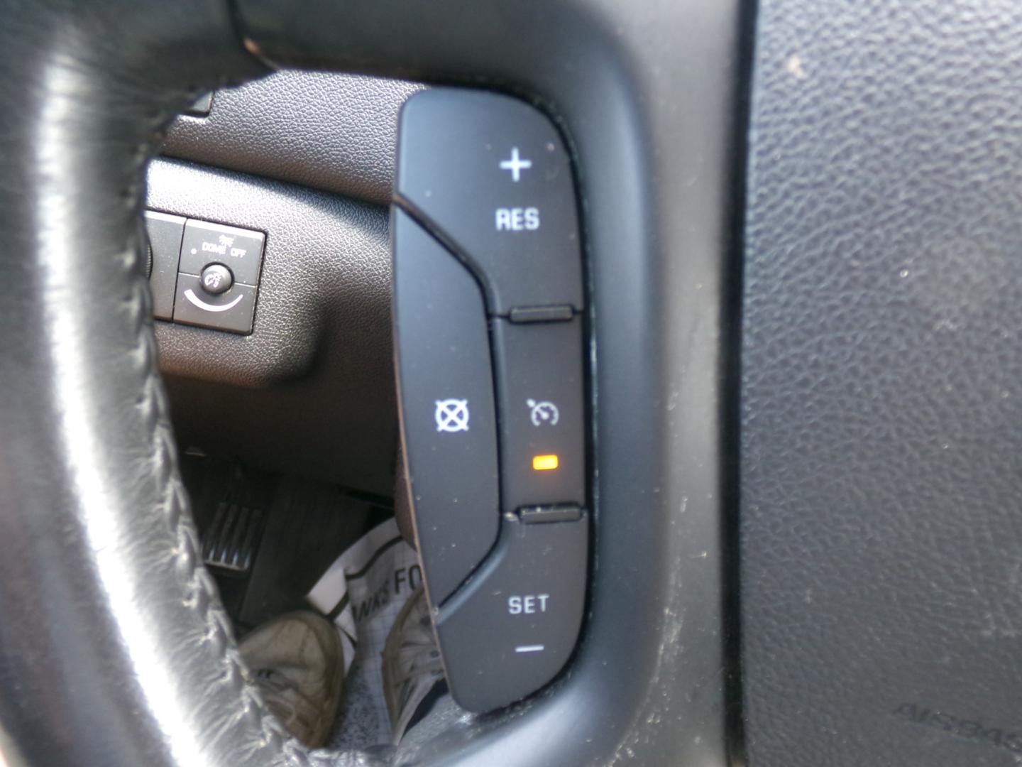 2012 Switchblade Silver /Brown Buick Enclave CXL (5GAKRCED1CJ) with an 3.6L engine, automatic transmission, located at 401 First NE, Bearden, AR, 71720, (870) 687-3414, 33.726528, -92.611519 - Photo#17