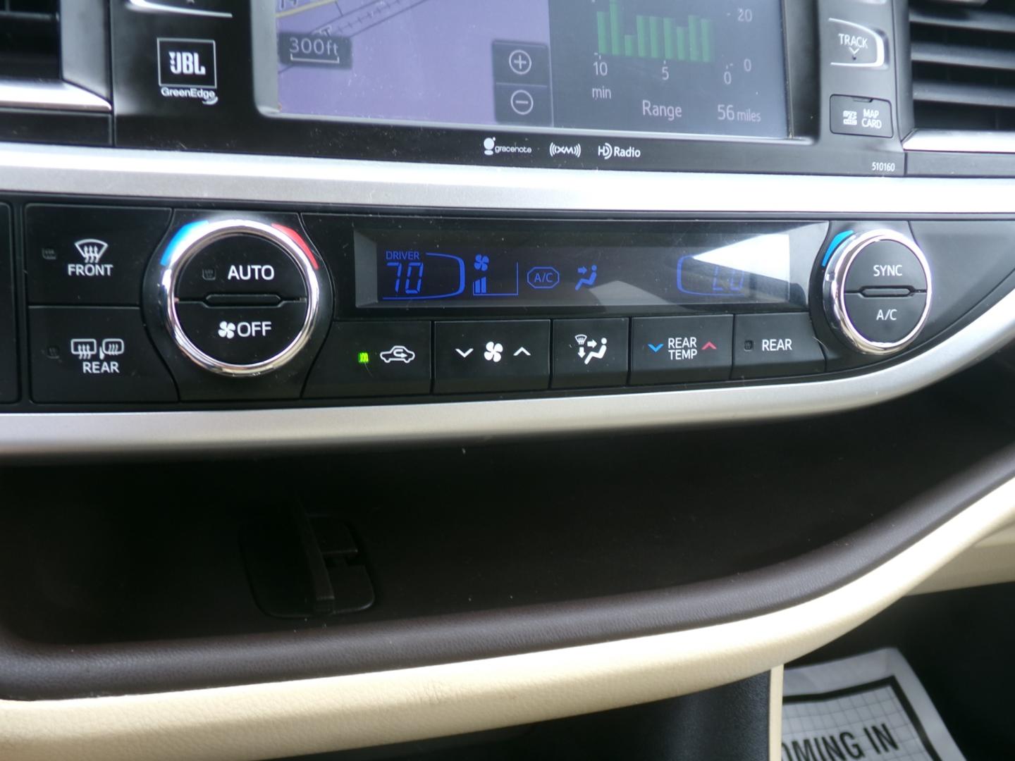 2016 Blizzard Pearl /Tan Toyota Highlander Limited (5TDYKRFH8GS) with an 3.5L V6 engine, automatic transmission, located at 401 First NE, Bearden, AR, 71720, (870) 687-3414, 33.726528, -92.611519 - Photo#17