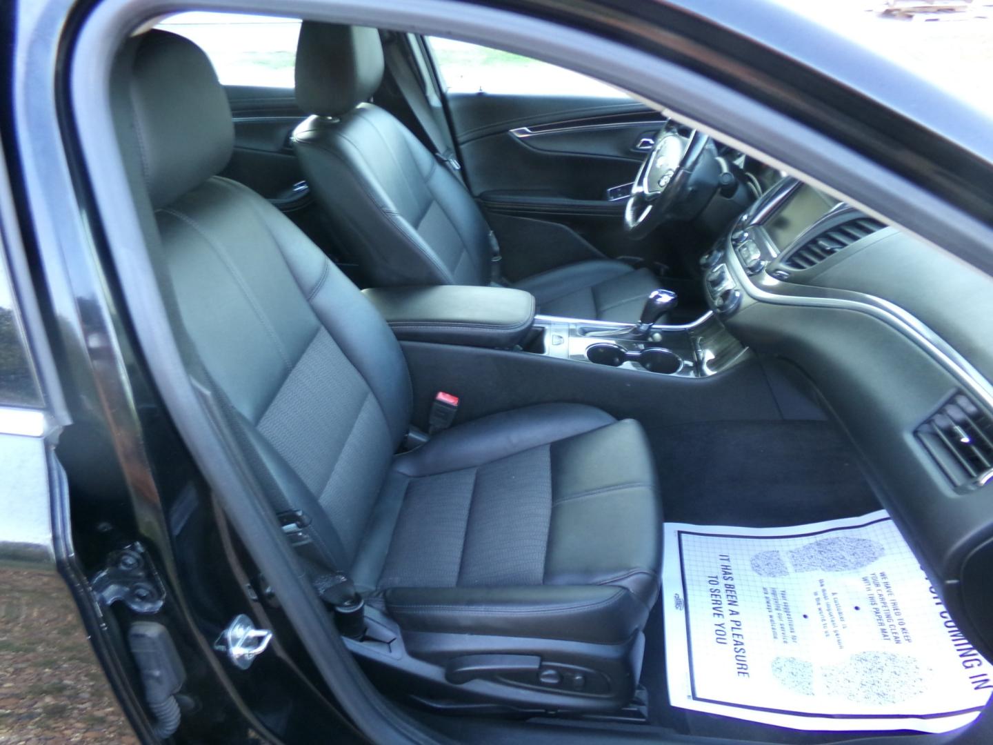 2019 Black /Black Chevrolet Impala LT (2G11Z5SA2K9) with an 2.5L engine, automatic transmission, located at 401 First NE, Bearden, AR, 71720, (870) 687-3414, 33.726528, -92.611519 - Photo#17