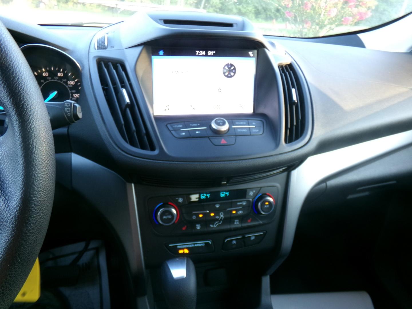 2017 Sterling Gray Metallic /Gray Ford Escape SE (1FMCU0GD6HU) with an 1.6L Ecoboost engine, automatic transmission, located at 401 First NE, Bearden, AR, 71720, (870) 687-3414, 33.726528, -92.611519 - Photo#10