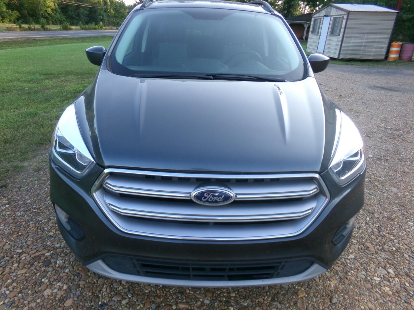 2017 Sterling Gray Metallic /Gray Ford Escape SE (1FMCU0GD6HU) with an 1.6L Ecoboost engine, automatic transmission, located at 401 First NE, Bearden, AR, 71720, (870) 687-3414, 33.726528, -92.611519 - Photo#20