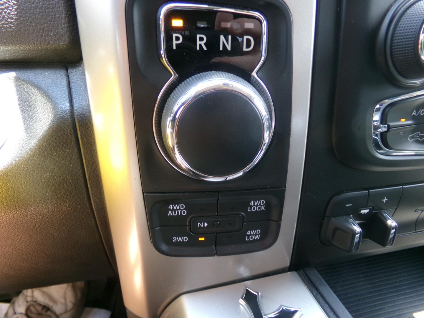 2016 Granite Crystal Metallic /Gray RAM 1500 SLT Big Horn Edition (3C6RR7LT2GG) with an 5.7L Hemi V8 engine, 8-speed automatic transmission, located at 401 First NE, Bearden, AR, 71720, (870) 687-3414, 33.726528, -92.611519 - Photo#16