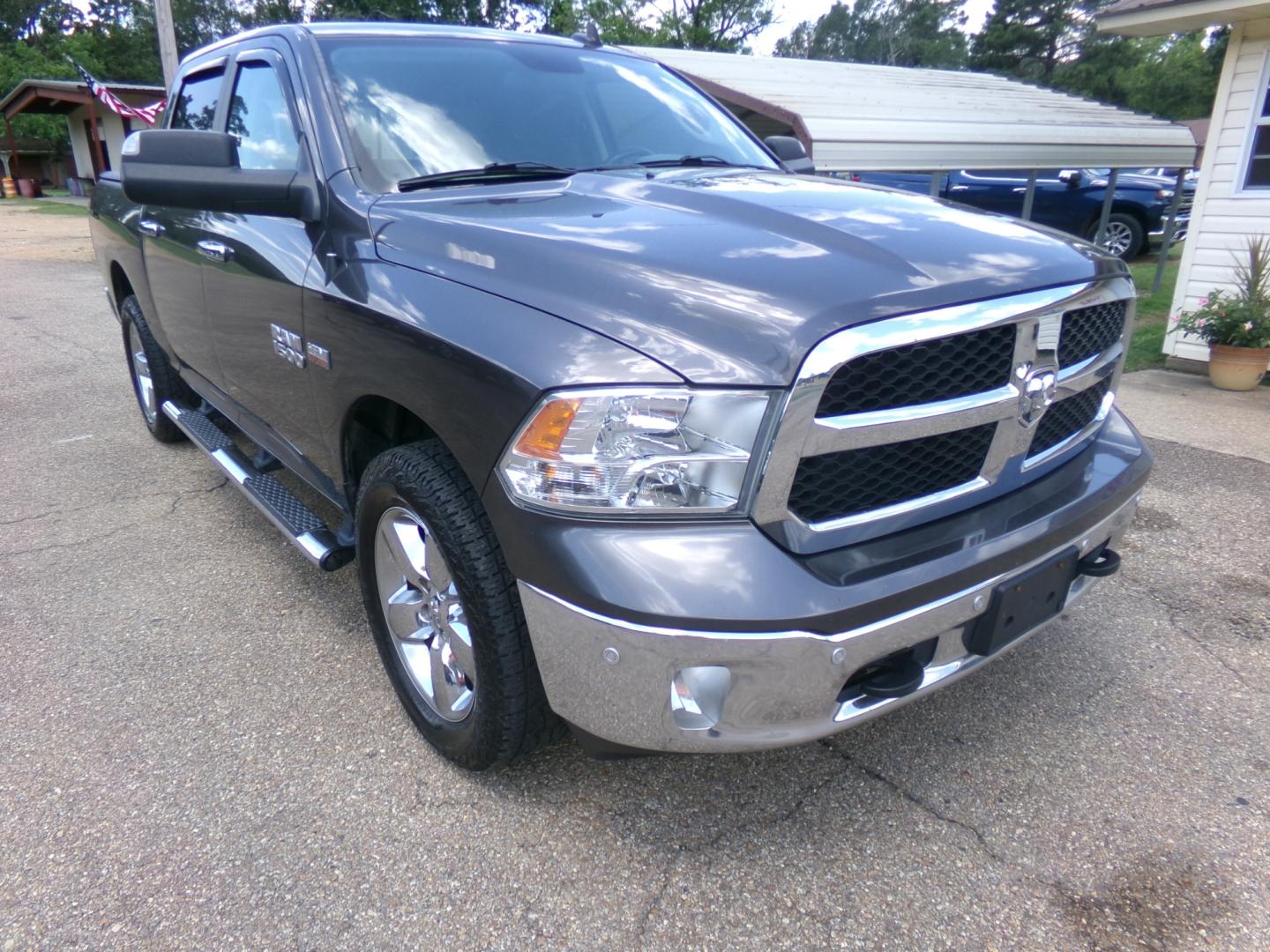 2016 Granite Crystal Metallic /Gray RAM 1500 SLT Big Horn Edition (3C6RR7LT2GG) with an 5.7L Hemi V8 engine, 8-speed automatic transmission, located at 401 First NE, Bearden, AR, 71720, (870) 687-3414, 33.726528, -92.611519 - Photo#29