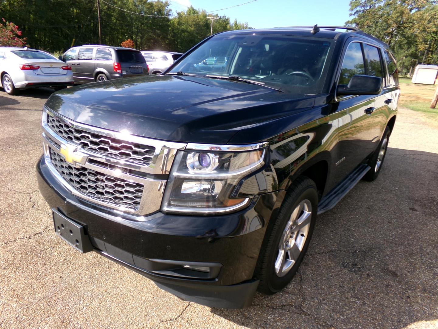 2015 Black /Black Chevrolet Tahoe LT 4WD (1GNSKBKCXFR) with an 5.3L V8 OHV 16V engine, 6-Speed Automatic transmission, located at 401 First NE, Bearden, AR, 71720, (870) 687-3414, 33.726528, -92.611519 - Photo#0