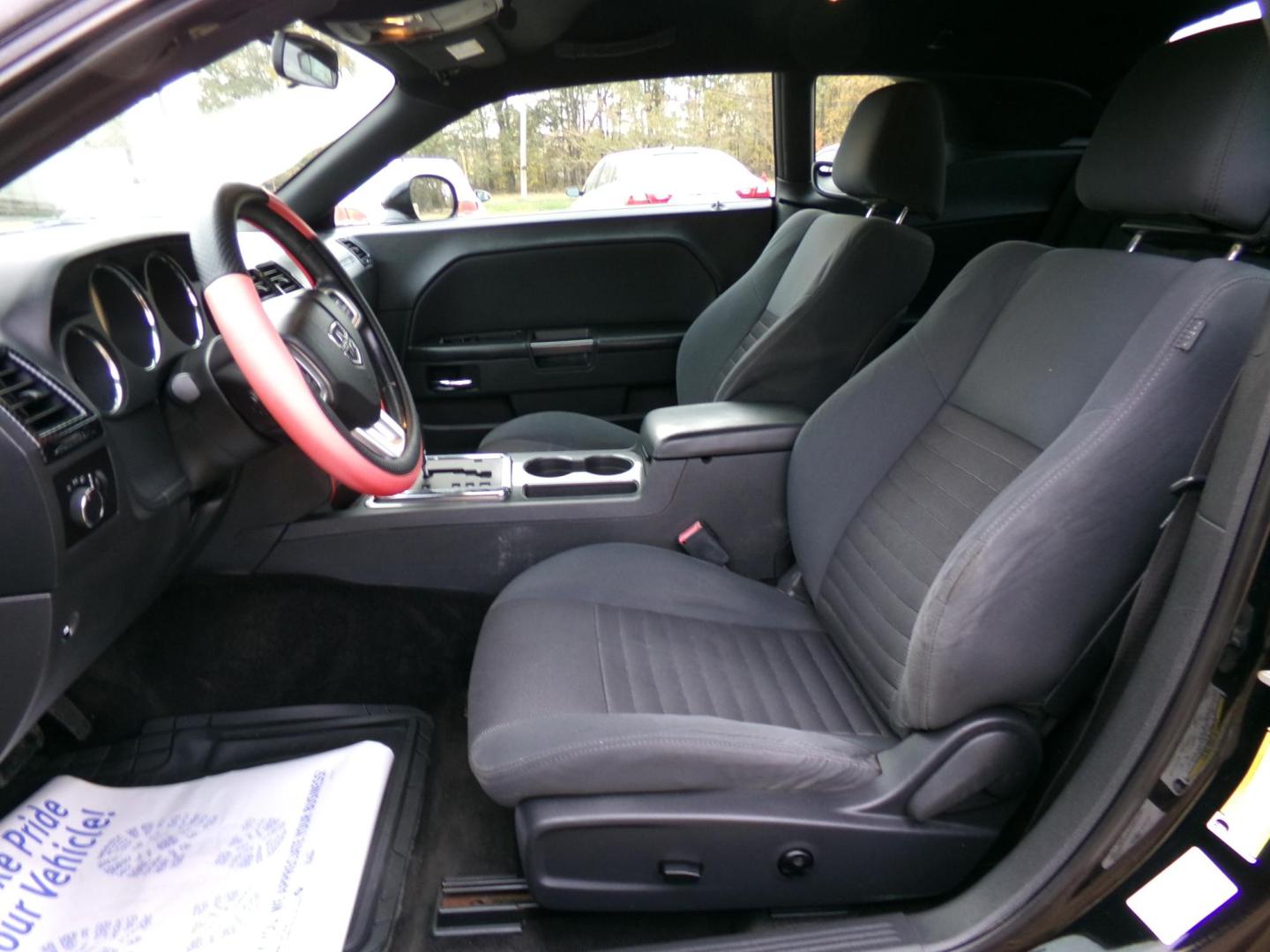 2012 Dodge Challenger SXT (2C3CDYAG5CH) with an 3.6L V6 DOHC 24V engine, 4-Speed Automatic transmission, located at 401 First NE, Bearden, AR, 71720, (870) 687-3414, 33.726528, -92.611519 - Photo#7