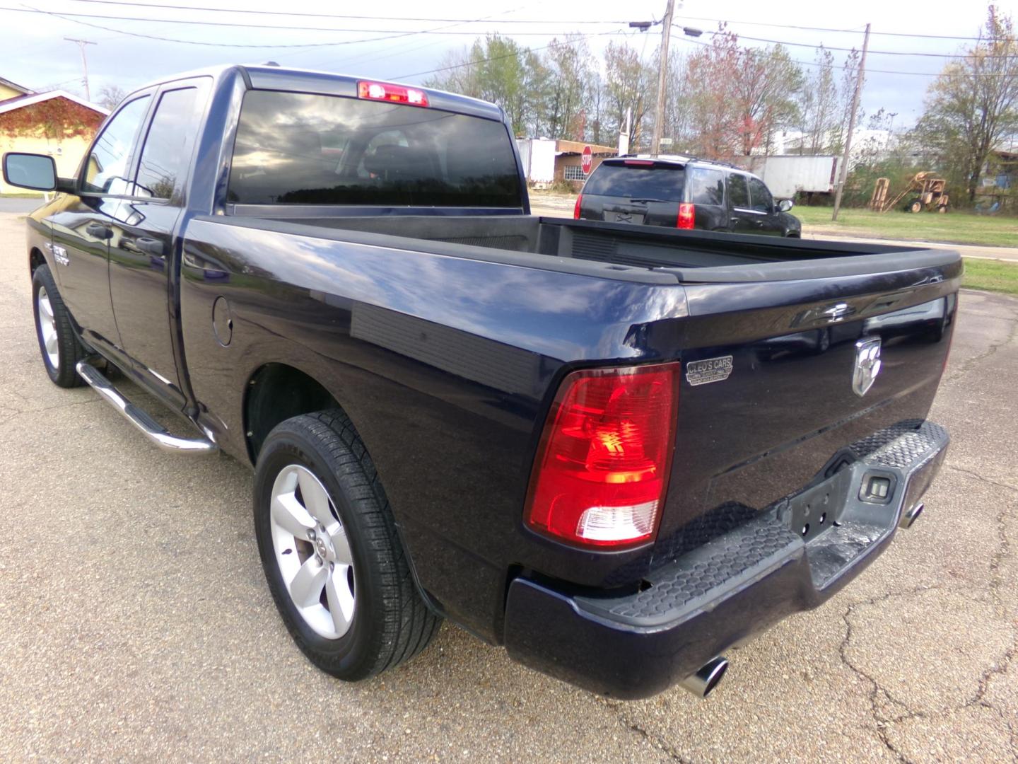 2013 True Blue Pearl Coat /Gray RAM 1500 Tradesman Quad Cab 2WD (1C6RR6FT3DS) with an 5.7L V8 OHV 16V engine, 6-Speed Automatic transmission, located at 401 First NE, Bearden, AR, 71720, (870) 687-3414, 33.726528, -92.611519 - Photo#2