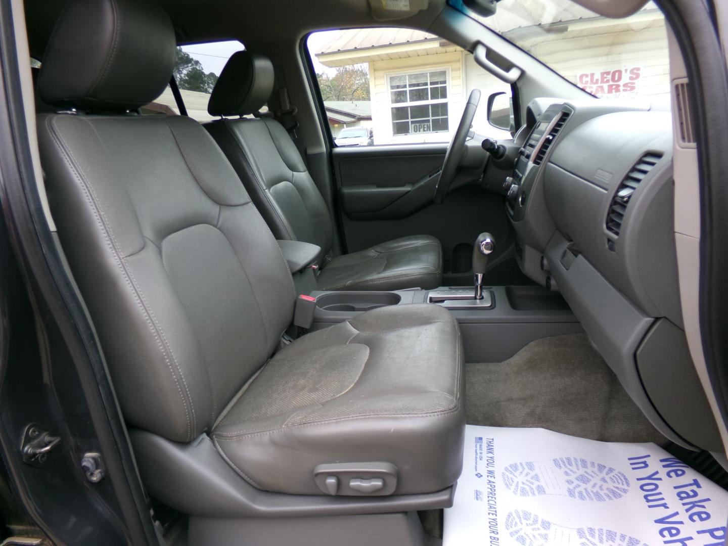 2012 Hippo Gray Metallic /Gray Nissan Frontier S Crew Cab 2WD (1N6AD0ER8CC) with an 4.0L V6 DOHC 24V engine, 5-Speed Automatic transmission, located at 401 First NE, Bearden, AR, 71720, (870) 687-3414, 33.726528, -92.611519 - Photo#14
