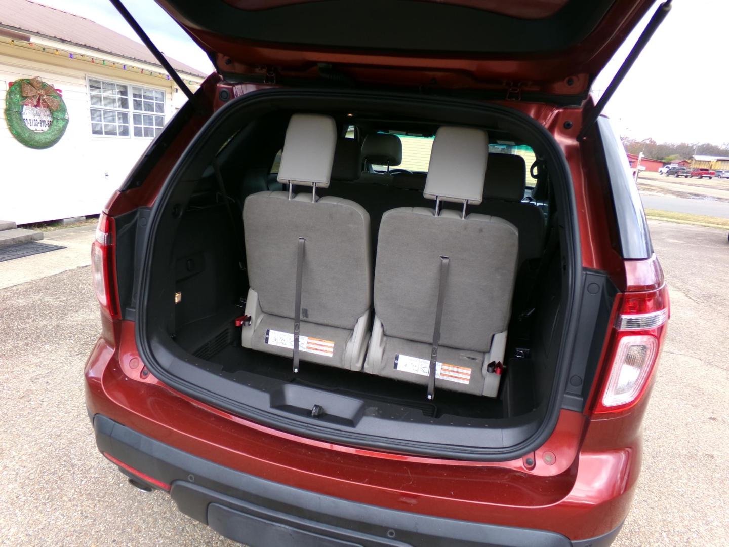 2014 Sunset Metallic /Cream Ford Explorer XLT 4WD (1FM5K8D8XEG) with an 3.5L V6 DOHC 24V engine, 6-Speed Automatic transmission, located at 401 First NE, Bearden, AR, 71720, (870) 687-3414, 33.726528, -92.611519 - Photo#3