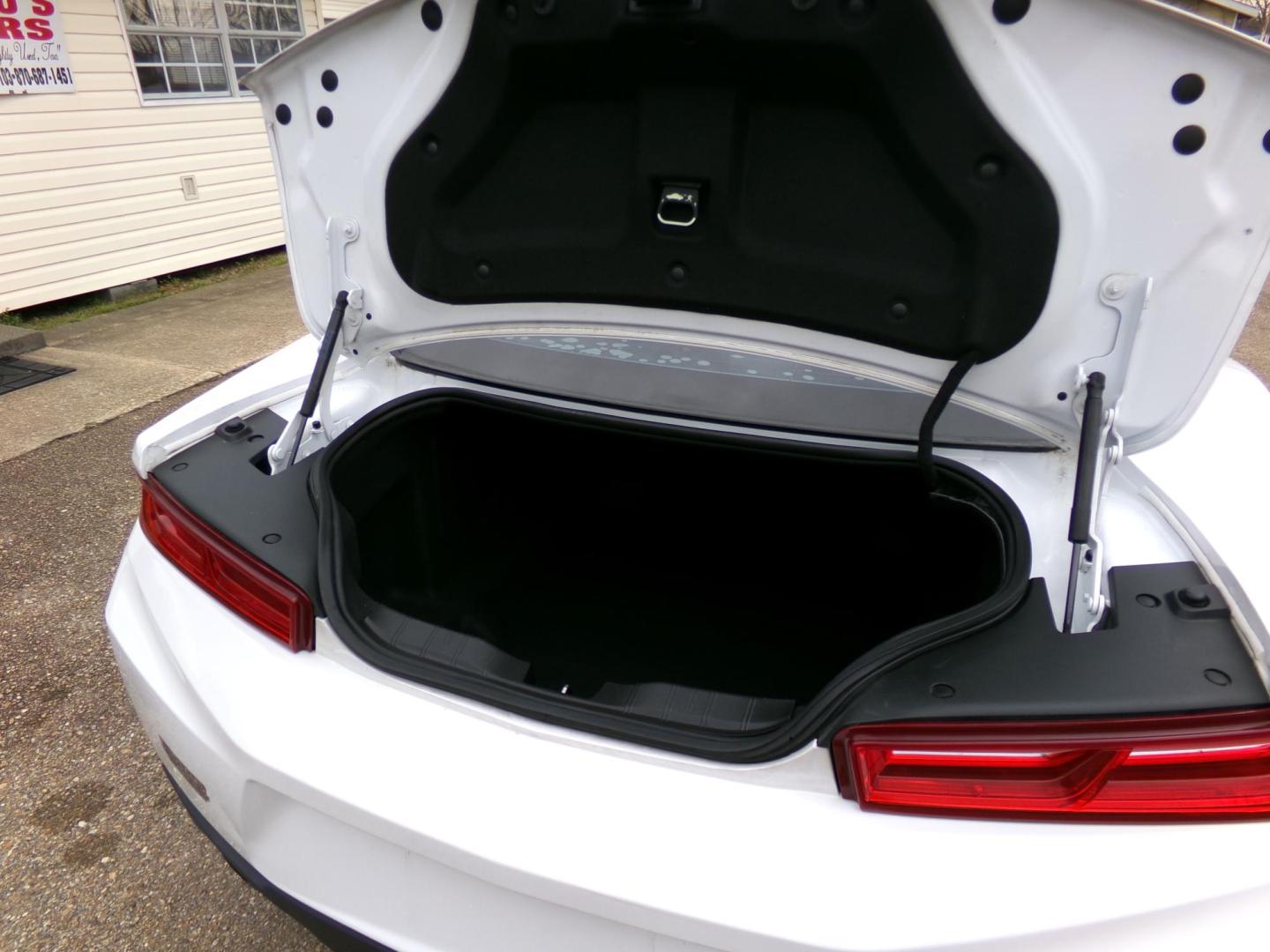 2016 White /Black Chevrolet Camaro 1LT Coupe (1G1FB1RX6G0) with an 2.0L L4 DOHC 16V TURBO engine, 6-speed automatic transmission, located at 401 First NE, Bearden, AR, 71720, (870) 687-3414, 33.726528, -92.611519 - Photo#3