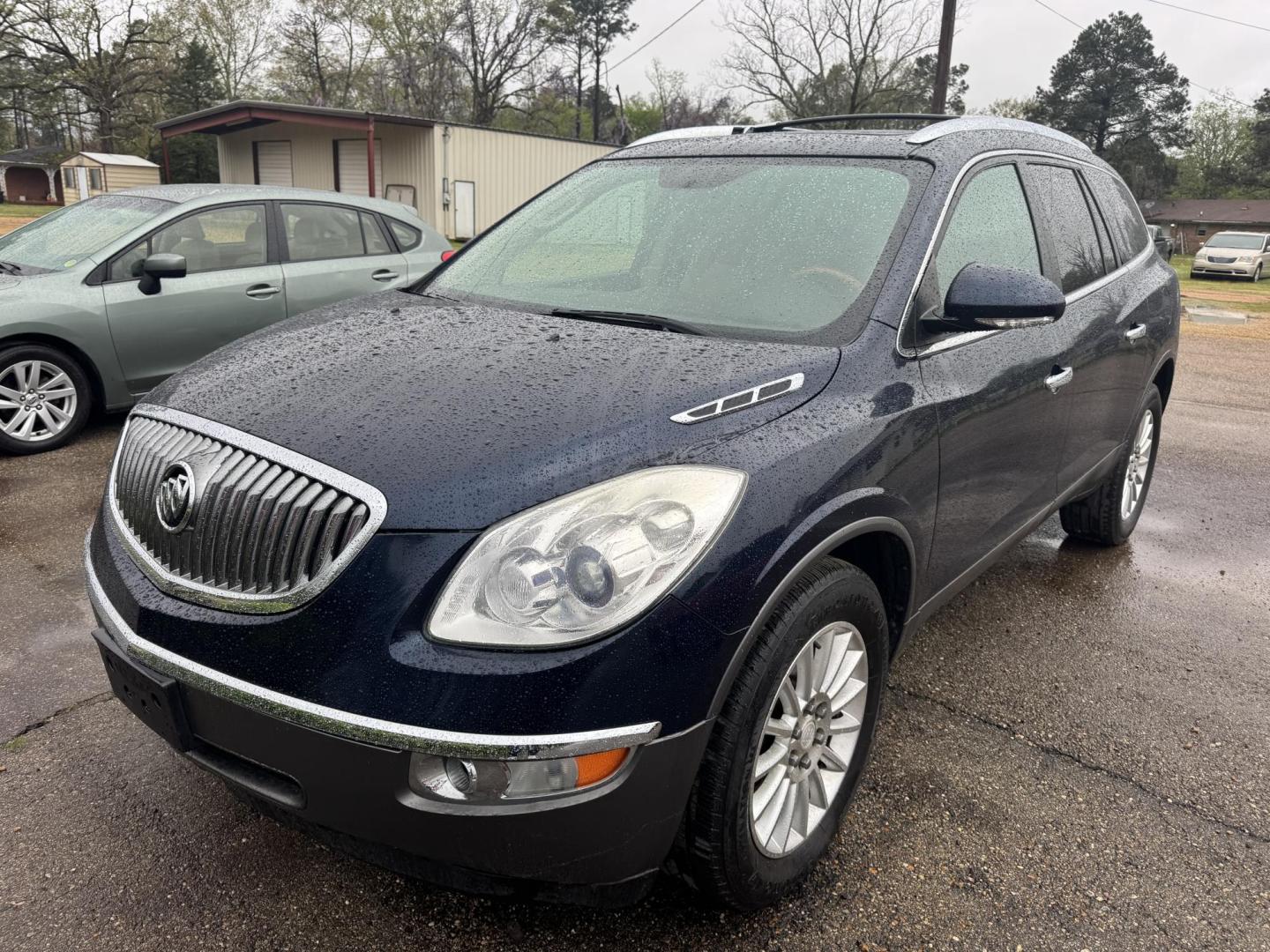 2012 Buick Enclave Leather FWD (5GAKRCED6CJ) with an 3.6L V6 DOHC 24V engine, 6-Speed Automatic Overdrive transmission, located at 401 First NE, Bearden, AR, 71720, (870) 687-3414, 33.726528, -92.611519 - Photo#0