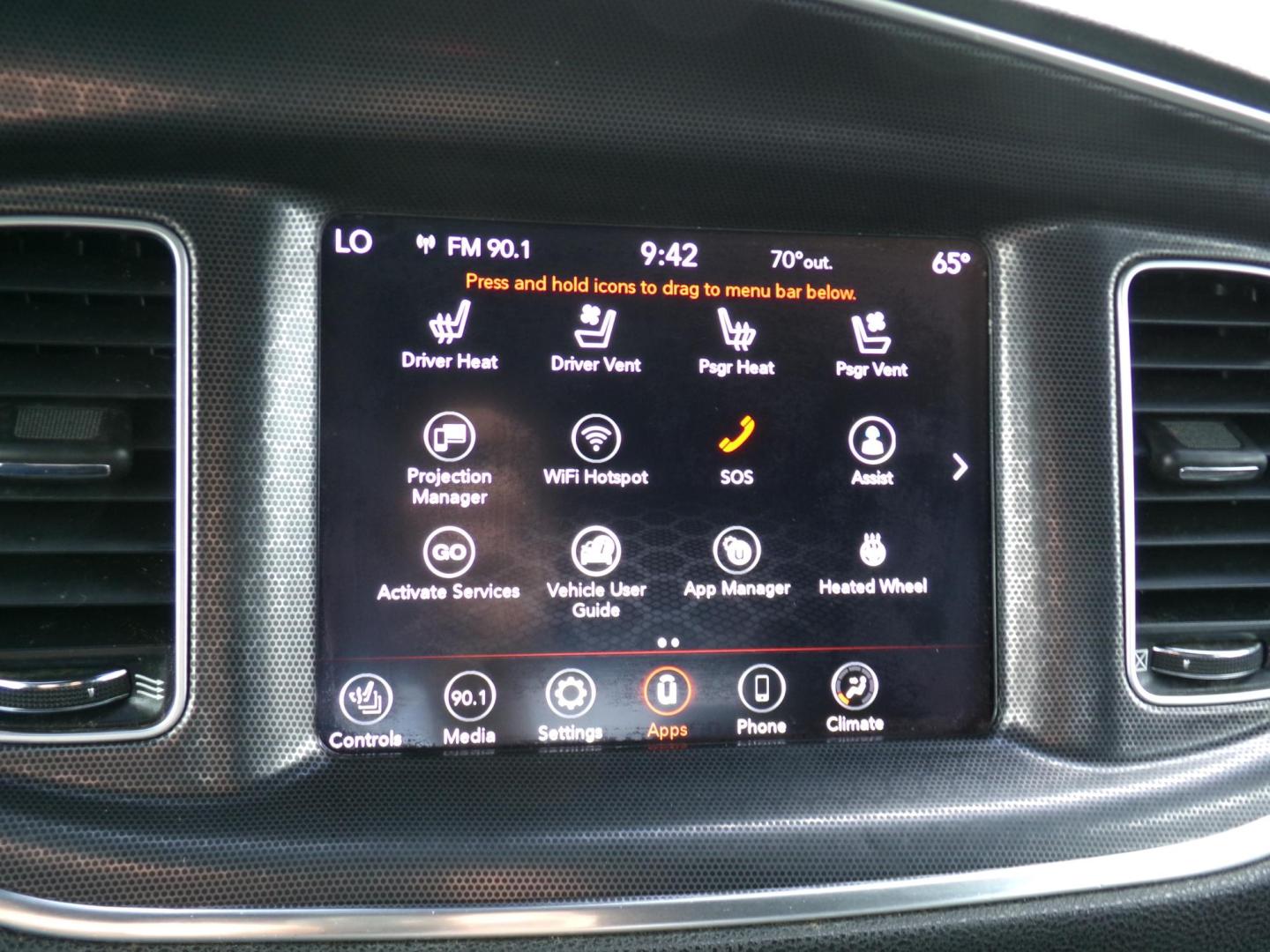 2018 TorRed Clear Coat /Charcoal Dodge Charger SXT (2C3CDXHG6JH) with an 3.6L V6 DOHC 24V engine, 8-speed automatic transmission, located at 401 First NE, Bearden, AR, 71720, (870) 687-3414, 33.726528, -92.611519 - Photo#11