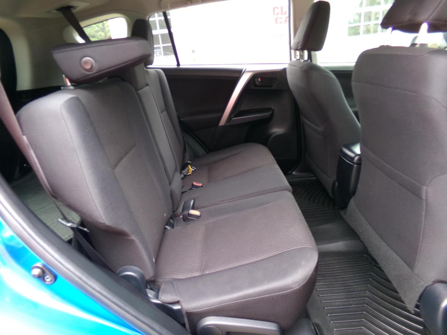 2016 Electric Storm Blue /Charcoal Toyota RAV4 LE FWD (JTMZFREV1GJ) with an 2.5L L4 DOHC 16V engine, 6-speed automatic transmission, located at 401 First NE, Bearden, AR, 71720, (870) 687-3414, 33.726528, -92.611519 - Photo#12