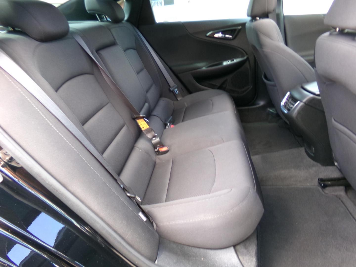 2020 Carbon Flash Metallic /Black Chevrolet Malibu LT (1G1ZD5ST1LF) with an 1.5L L4 DOHC 16V engine, 6A transmission, located at 401 First NE, Bearden, AR, 71720, (870) 687-3414, 33.726528, -92.611519 - Photo#15