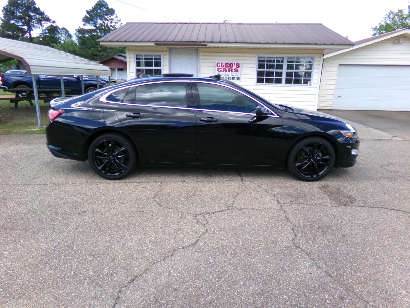 2020 Carbon Flash Metallic /Black Chevrolet Malibu LT (1G1ZD5ST1LF) with an 1.5L L4 DOHC 16V engine, 6A transmission, located at 401 First NE, Bearden, AR, 71720, (870) 687-3414, 33.726528, -92.611519 - Photo#20
