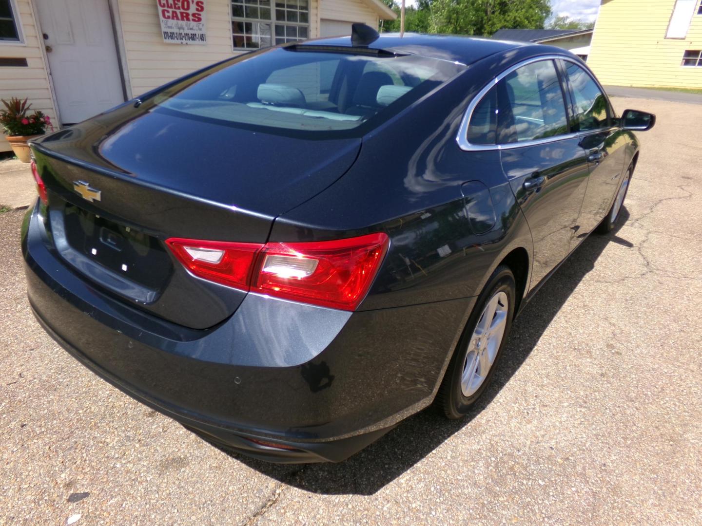 2019 Seeker Metallic /Gray Chevrolet Malibu 1FL (1G1ZC5ST1KF) with an 1.5L L4 DOHC 16V engine, 6A transmission, located at 401 First NE, Bearden, AR, 71720, (870) 687-3414, 33.726528, -92.611519 - Photo#19