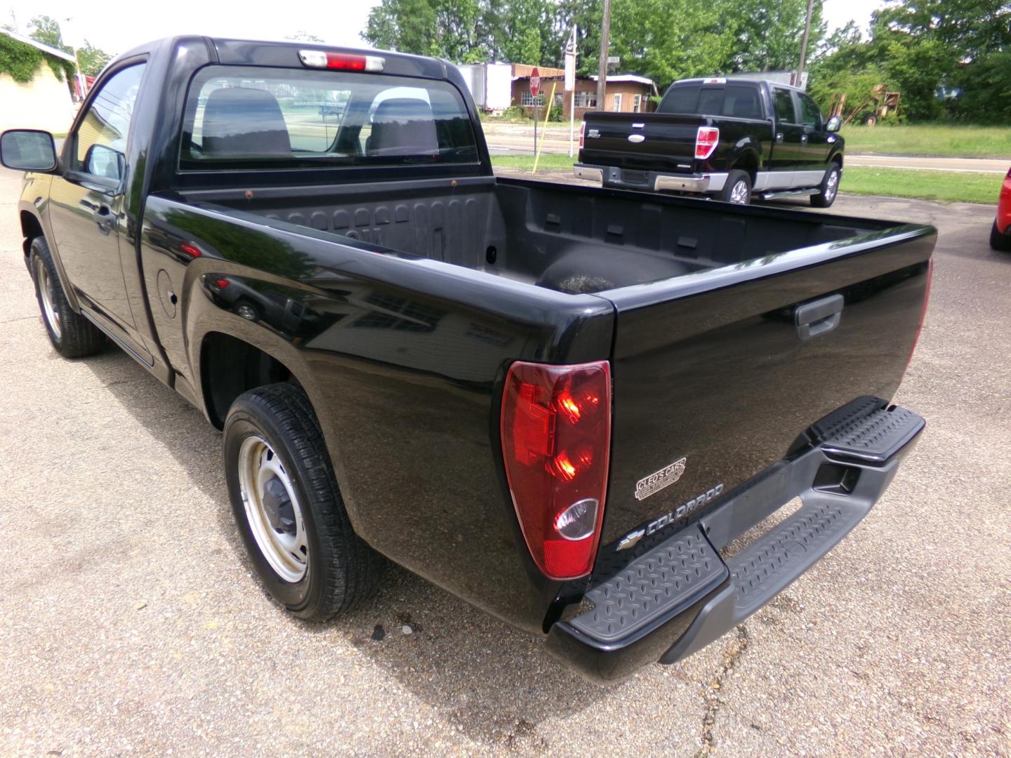 2012 Black /Gray Chevrolet Colorado Work Truck 2WD (1GCCSBF97C8) with an 2.9L L4 DOHC 16V engine, automatic transmission, located at 401 First NE, Bearden, AR, 71720, (870) 687-3414, 33.726528, -92.611519 - Photo#2
