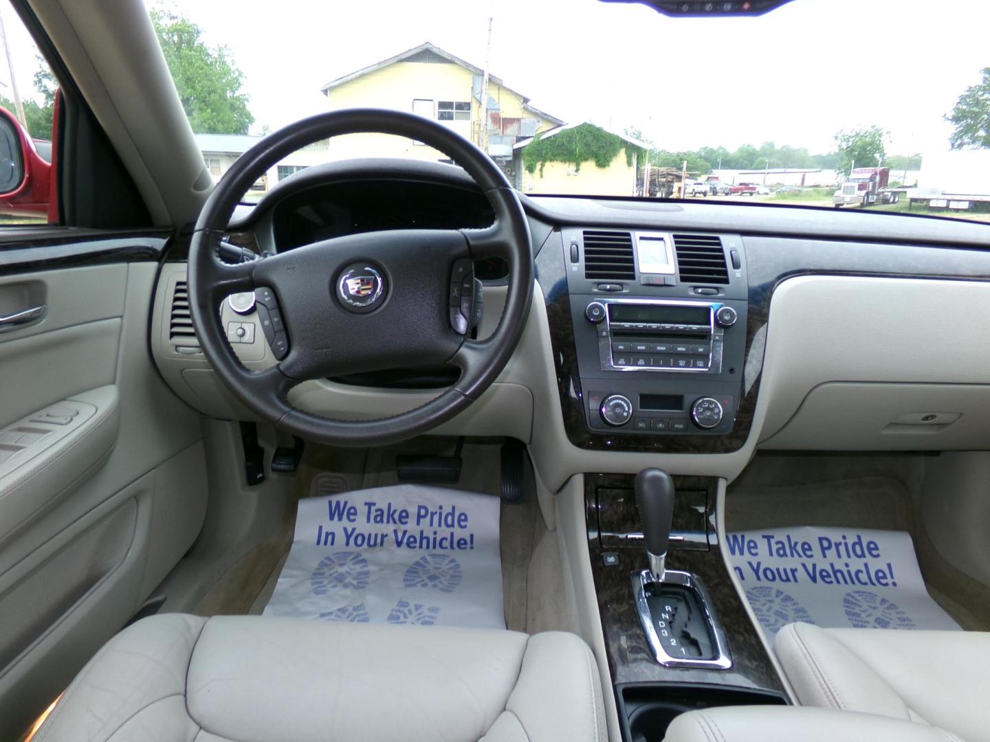 2010 Crystal Claret Tintcoat /Cream Cadillac DTS V8 (1G6KA5EY4AU) with an 4.6L V8 DOHC 32V engine, 4-Speed Automatic transmission, located at 401 First NE, Bearden, AR, 71720, (870) 687-3414, 33.726528, -92.611519 - Photo#15