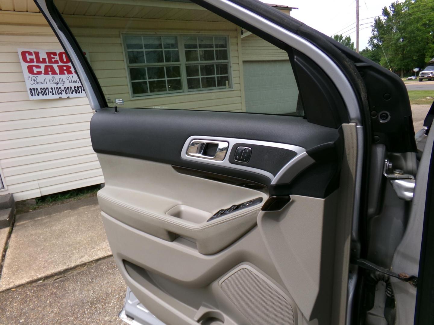 2013 Moondust Silver Metallic /Gray Ford Explorer Limited FWD (1FM5K7F83DG) with an 3.5L V6 DOHC 24V engine, 6-Speed Automatic transmission, located at 401 First NE, Bearden, AR, 71720, (870) 687-3414, 33.726528, -92.611519 - Photo#7