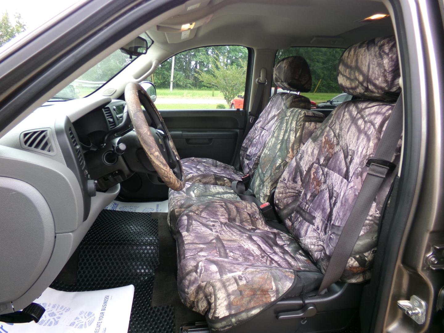 2013 Magna Steel Metallic /Gray Chevrolet Silverado 1500 LS Crew Cab Short Box 2WD (3GCPCREA9DG) with an 4.8L V8 OHV 16V engine, 6-Speed Automatic transmission, located at 401 First NE, Bearden, AR, 71720, (870) 687-3414, 33.726528, -92.611519 - Photo#7
