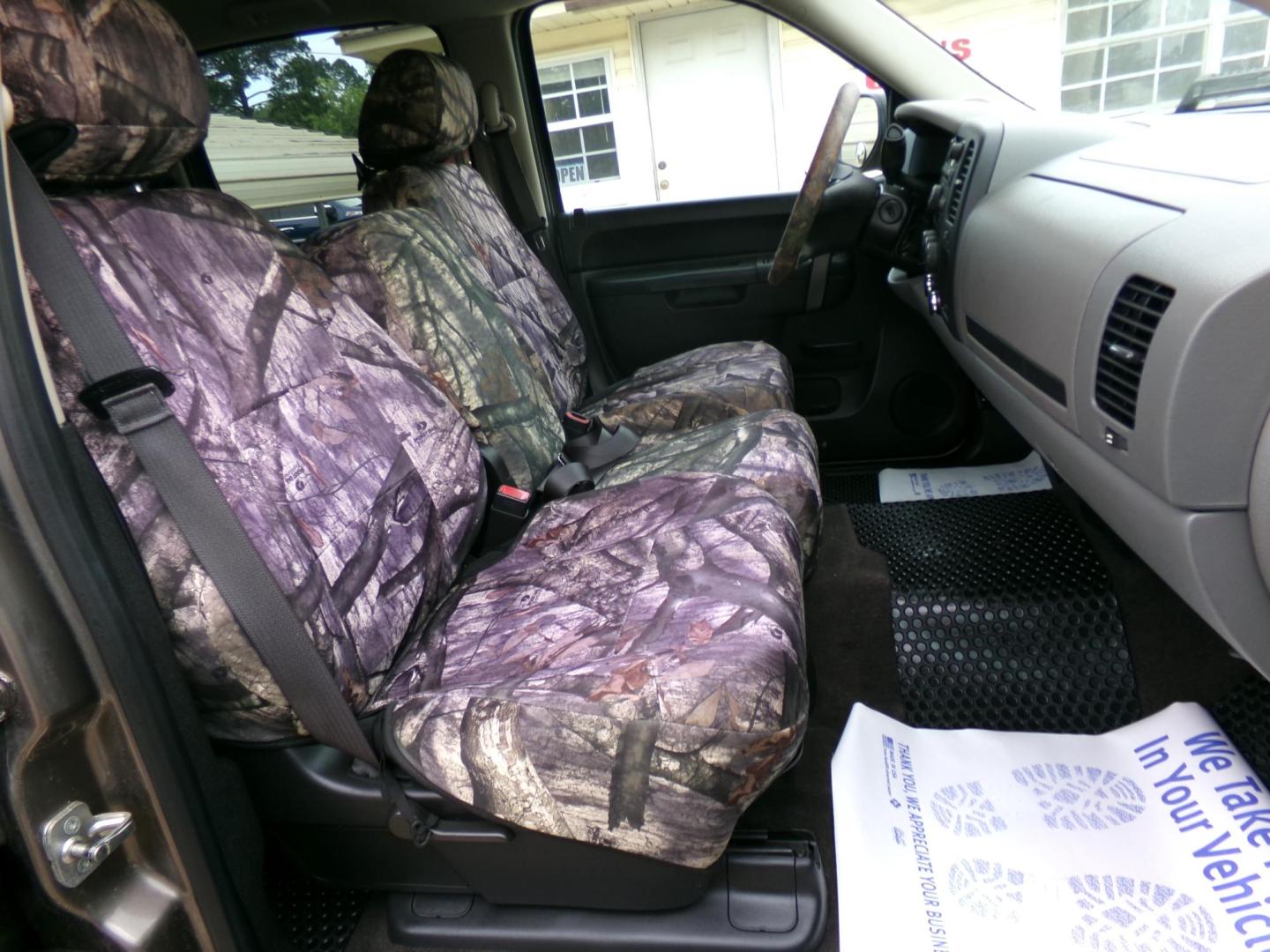 2013 Magna Steel Metallic /Gray Chevrolet Silverado 1500 LS Crew Cab Short Box 2WD (3GCPCREA9DG) with an 4.8L V8 OHV 16V engine, 6-Speed Automatic transmission, located at 401 First NE, Bearden, AR, 71720, (870) 687-3414, 33.726528, -92.611519 - Photo#12