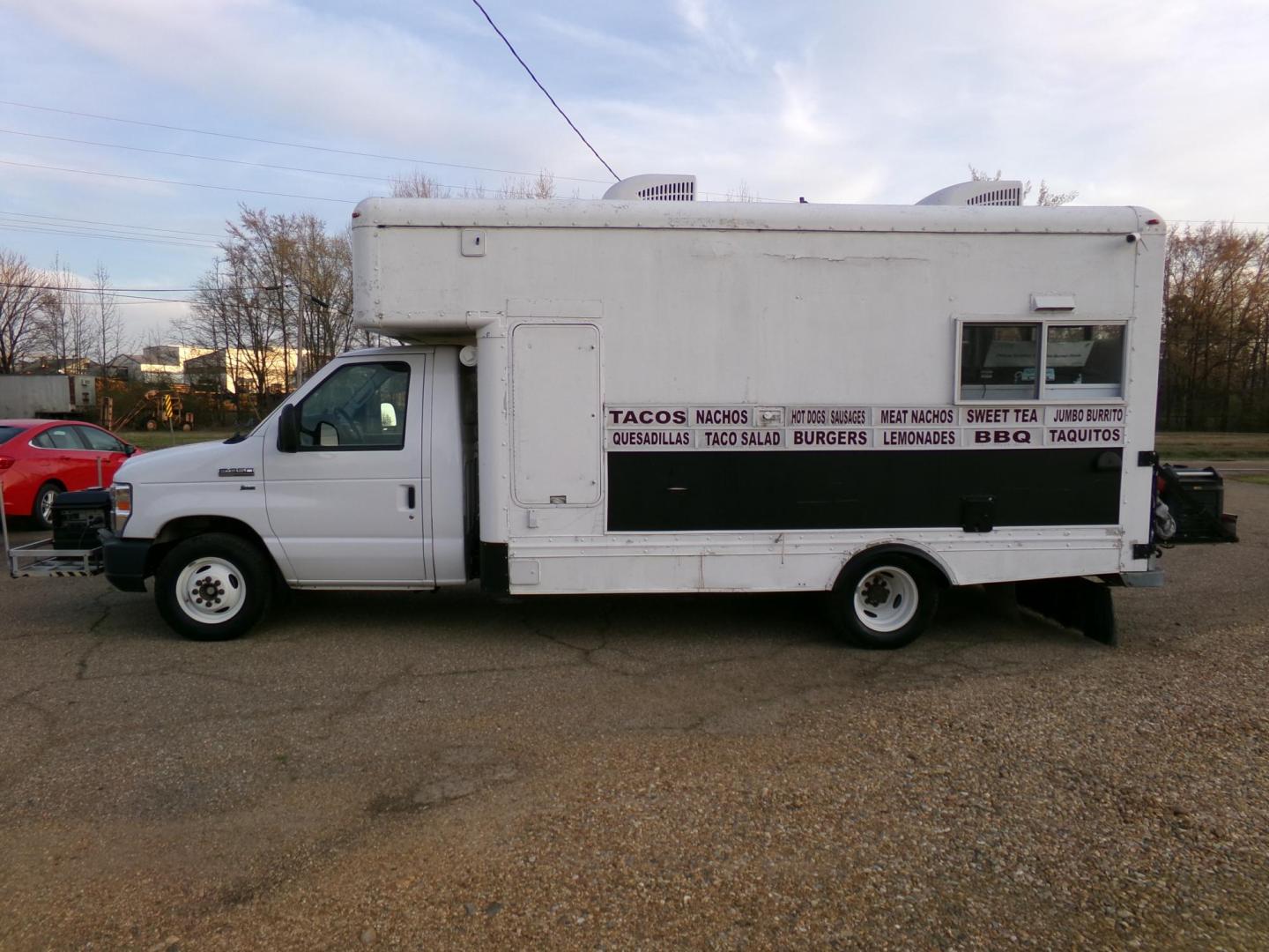 2018 White /Gray Ford F-350 SD Crew Cab 4WD (1FDWE3F63JD) with an 6.2L V8 OHV 16V engine, 6A transmission, located at 400 First NW, Bearden, AR, 71720, (870) 687-3414, 0.000000, 0.000000 - Fully-equipped, ready-to-go 2018 Ford F-350 food truck! - Photo#1