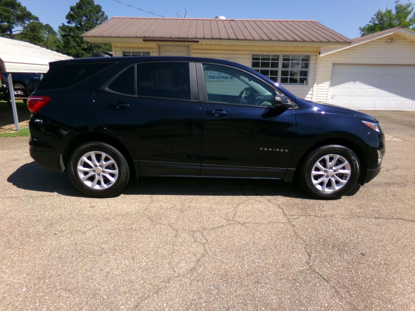 2021 Darkmoon Blue Metallic /Black Chevrolet Equinox LS 2WD (3GNAXHEV9MS) with an 1.5L L4 DOHC 16V TURBO engine, 6A transmission, located at 401 First NE, Bearden, AR, 71720, (870) 687-3414, 33.726528, -92.611519 - Photo#17