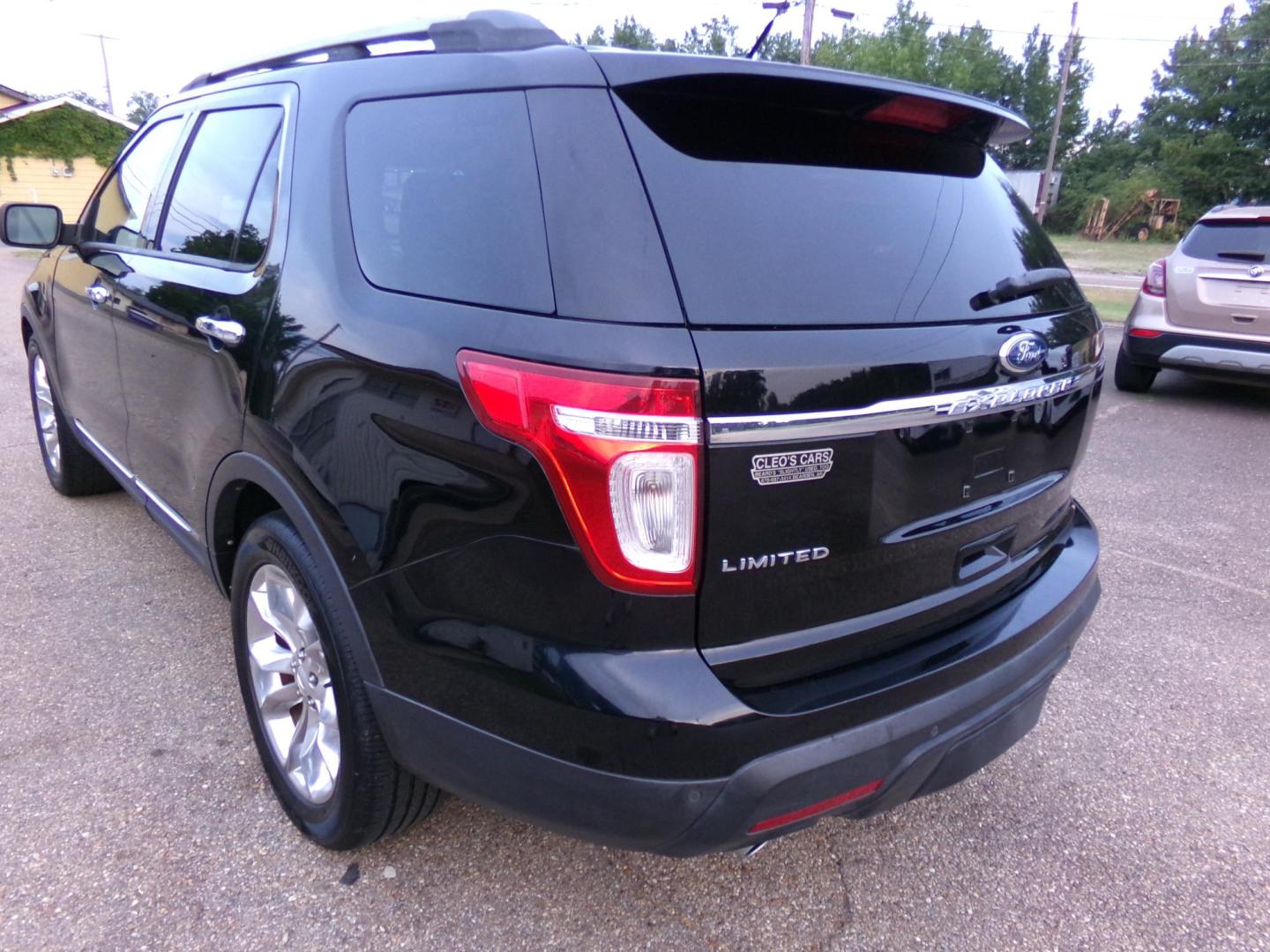 2012 Tuxedo Black Metallic /Black/Brown Ford Explorer Limited FWD (1FMHK7F86CG) with an 3.5L V6 DOHC 24V engine, 6-Speed Automatic transmission, located at 401 First NE, Bearden, AR, 71720, (870) 687-3414, 33.726528, -92.611519 - Photo#2