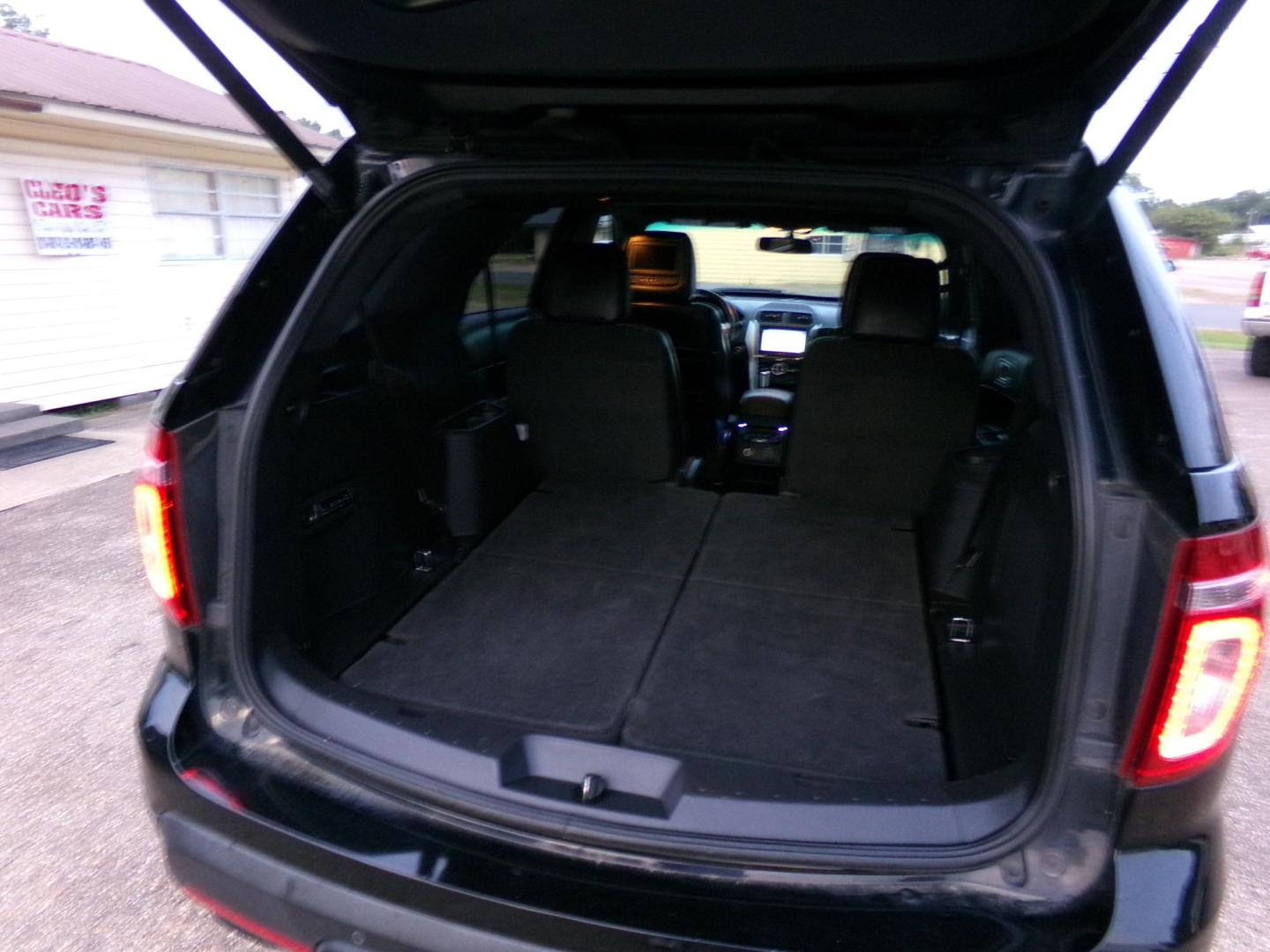 2012 Tuxedo Black Metallic /Black/Brown Ford Explorer Limited FWD (1FMHK7F86CG) with an 3.5L V6 DOHC 24V engine, 6-Speed Automatic transmission, located at 401 First NE, Bearden, AR, 71720, (870) 687-3414, 33.726528, -92.611519 - Photo#3