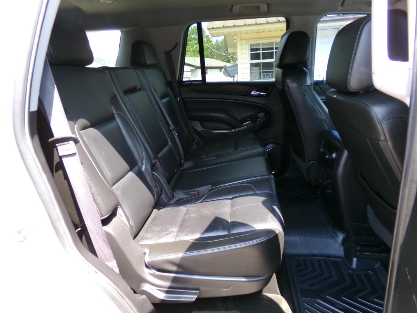 2016 Gold Mist /Black Chevrolet Tahoe LT 4WD (1GNSKBKC2GR) with an 5.3L V8 OHV 16V engine, 6A transmission, located at 401 First NE, Bearden, AR, 71720, (870) 687-3414, 33.726528, -92.611519 - Photo#15