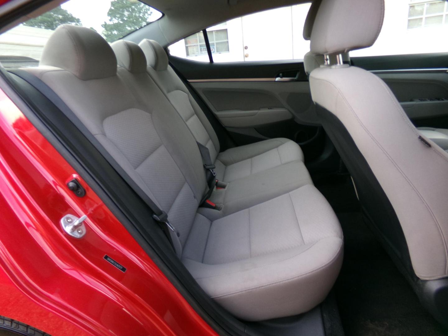 2020 Calypso Red Metallic /Black Hyundai Elantra Limited (5NPD84LF2LH) with an 1.8L L4 DOHC 16V engine, 6A transmission, located at 401 First NE, Bearden, AR, 71720, (870) 687-3414, 33.726528, -92.611519 - Photo#17