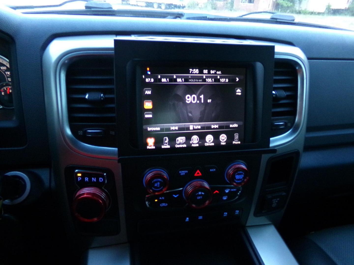 2015 Black /Black RAM 1500 SLT Crew Cab SWB 2WD (1C6RR6LT0FS) with an 5.7L V8 OHV 16V engine, 6-Speed Automatic transmission, located at 401 First NE, Bearden, AR, 71720, (870) 687-3414, 33.726528, -92.611519 - Photo#13