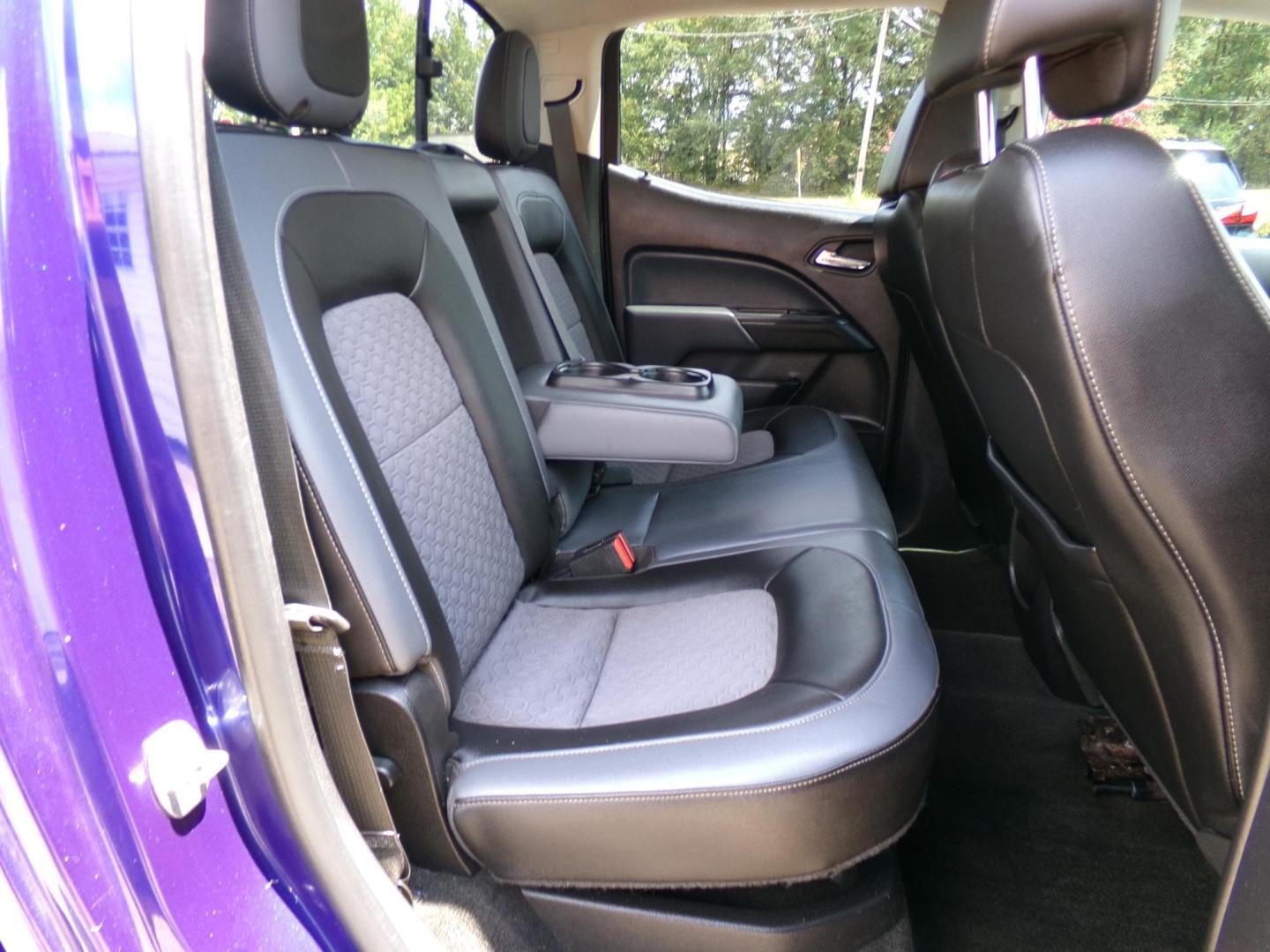 2016 Laser Blue Metallic /Black Chevrolet Colorado Z71 Crew Cab 4WD Long Box (1GCGTDE38G1) with an 3.6L V6 DOHC 24V GAS engine, 6A transmission, located at 401 First NE, Bearden, AR, 71720, (870) 687-3414, 33.726528, -92.611519 - Photo#20