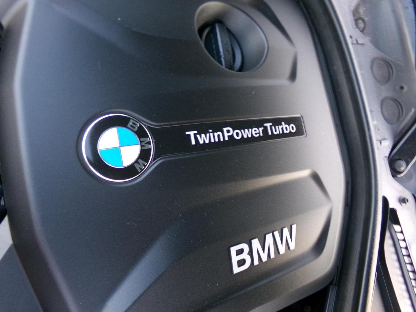 2018 Black /Black BMW 4-Series 430i SULEV Convertible (WBA4Z1C51JE) with an 2.0L L4 DOHC 16V engine, 8A transmission, located at 401 First NE, Bearden, AR, 71720, (870) 687-3414, 33.726528, -92.611519 - Photo#8