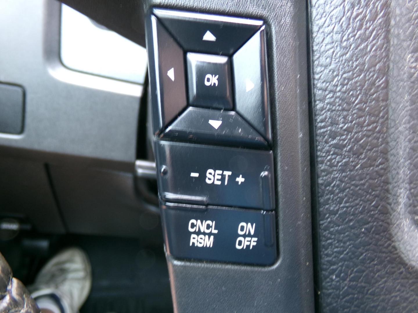 2014 Cinza Berlin Metallic /Gray Ford F-150 XLT SuperCrew 6.5-ft. Bed 2WD (1FTFW1CT0EK) with an 3.5L V6 TURBO engine, 6-Speed Automatic transmission, located at 401 First NE, Bearden, AR, 71720, (870) 687-3414, 33.726528, -92.611519 - Photo#15