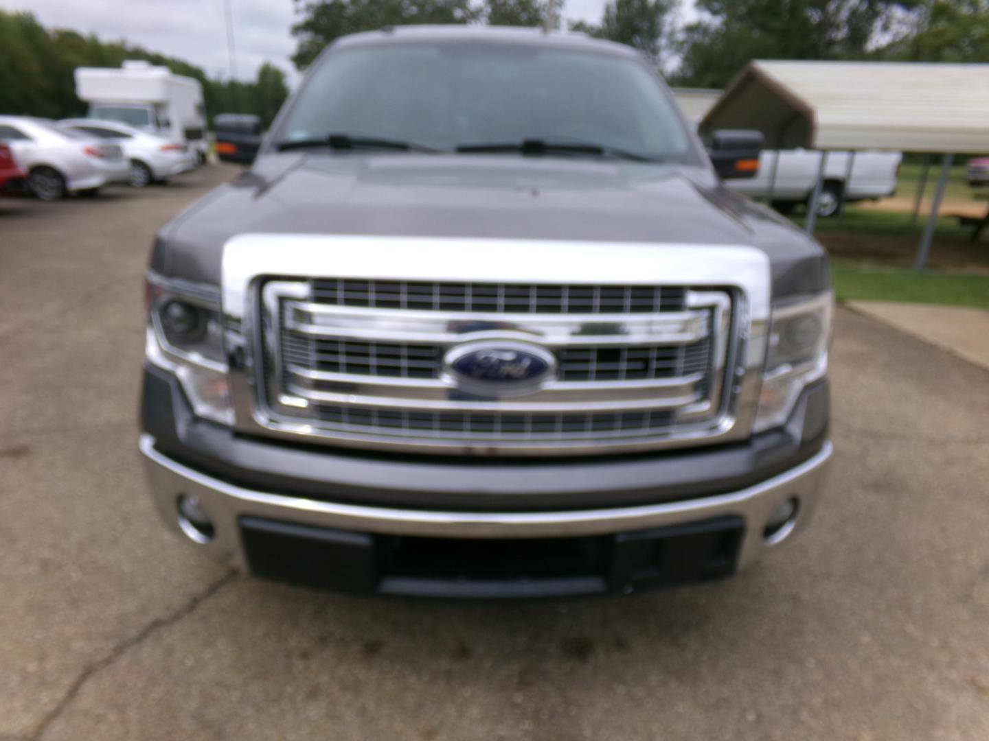 2014 Cinza Berlin Metallic /Gray Ford F-150 XLT SuperCrew 6.5-ft. Bed 2WD (1FTFW1CT0EK) with an 3.5L V6 TURBO engine, 6-Speed Automatic transmission, located at 401 First NE, Bearden, AR, 71720, (870) 687-3414, 33.726528, -92.611519 - Photo#24