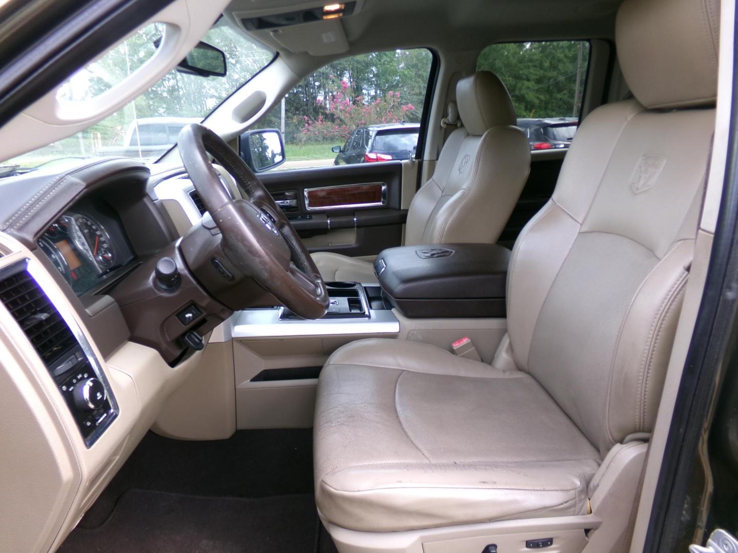 2012 Sarsaparilla Sage Metallic /Tan Dodge Ram 1500 Laramie Quad Cab 2WD (1C6RD6JT1CS) with an 5.7L V8 OHV 16V engine, 6-Speed Automatic transmission, located at 401 First NE, Bearden, AR, 71720, (870) 687-3414, 33.726528, -92.611519 - Photo#9