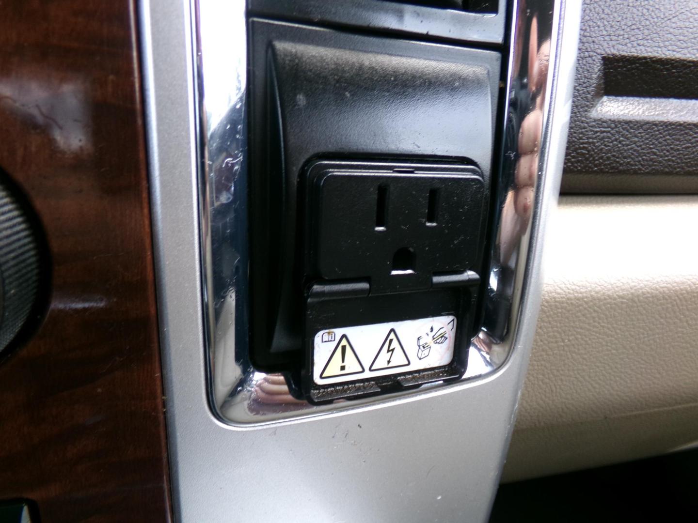 2012 Sarsaparilla Sage Metallic /Tan Dodge Ram 1500 Laramie Quad Cab 2WD (1C6RD6JT1CS) with an 5.7L V8 OHV 16V engine, 6-Speed Automatic transmission, located at 401 First NE, Bearden, AR, 71720, (870) 687-3414, 33.726528, -92.611519 - Photo#19