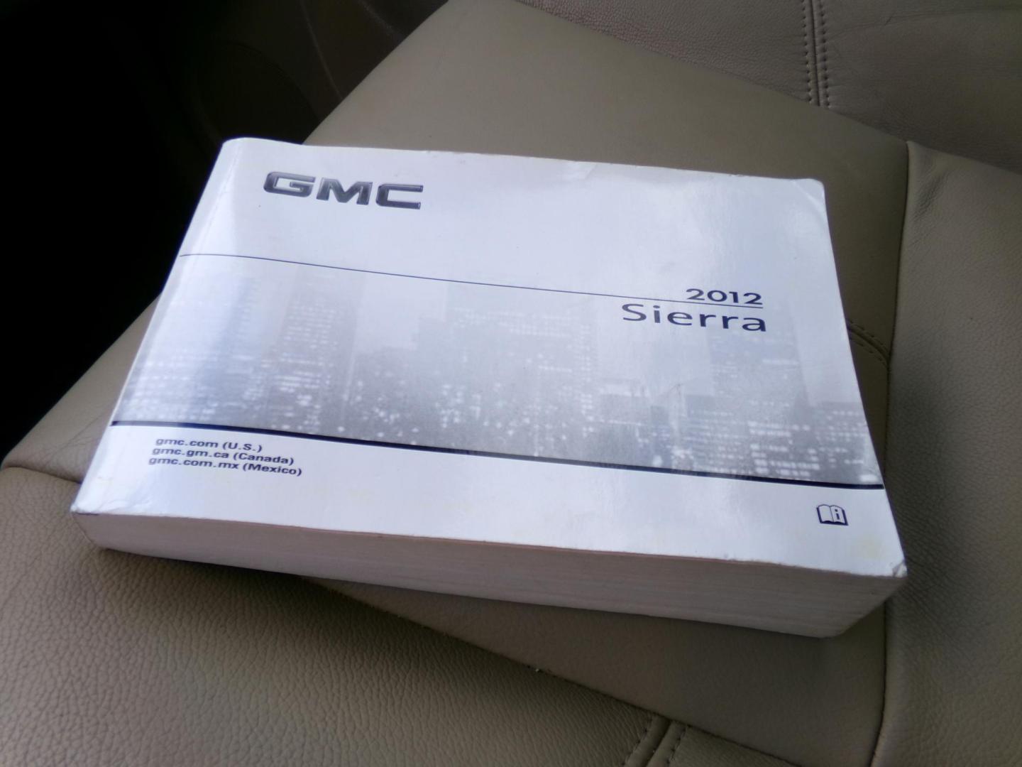 2012 Olympic White /Tan GMC Sierra 1500 SLT Crew Cab 4WD (3GTP2WE78CG) with an 5.3L V8 OHV 16V FFV engine, 6-Speed Automatic transmission, located at 401 First NE, Bearden, AR, 71720, (870) 687-3414, 33.726528, -92.611519 - Photo#16