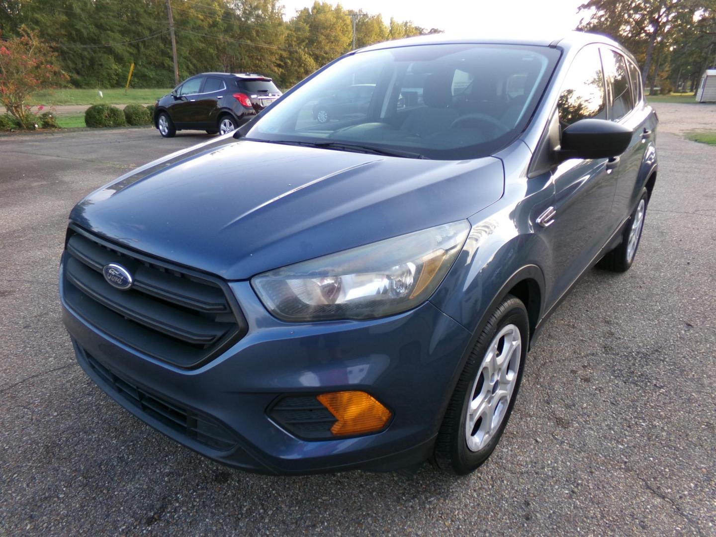 2018 Blue Diamond Metallic /Charcoal Ford Escape S FWD (1FMCU0F76JU) with an 2.5L L4 DOHC 16V engine, 6A transmission, located at 401 First NE, Bearden, AR, 71720, (870) 687-3414, 33.726528, -92.611519 - Photo#0