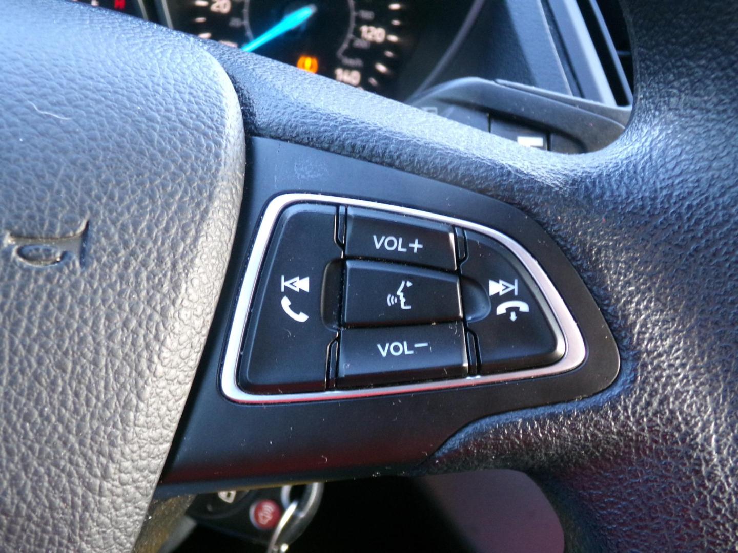 2018 Blue Diamond Metallic /Charcoal Ford Escape S FWD (1FMCU0F76JU) with an 2.5L L4 DOHC 16V engine, 6A transmission, located at 401 First NE, Bearden, AR, 71720, (870) 687-3414, 33.726528, -92.611519 - Photo#10